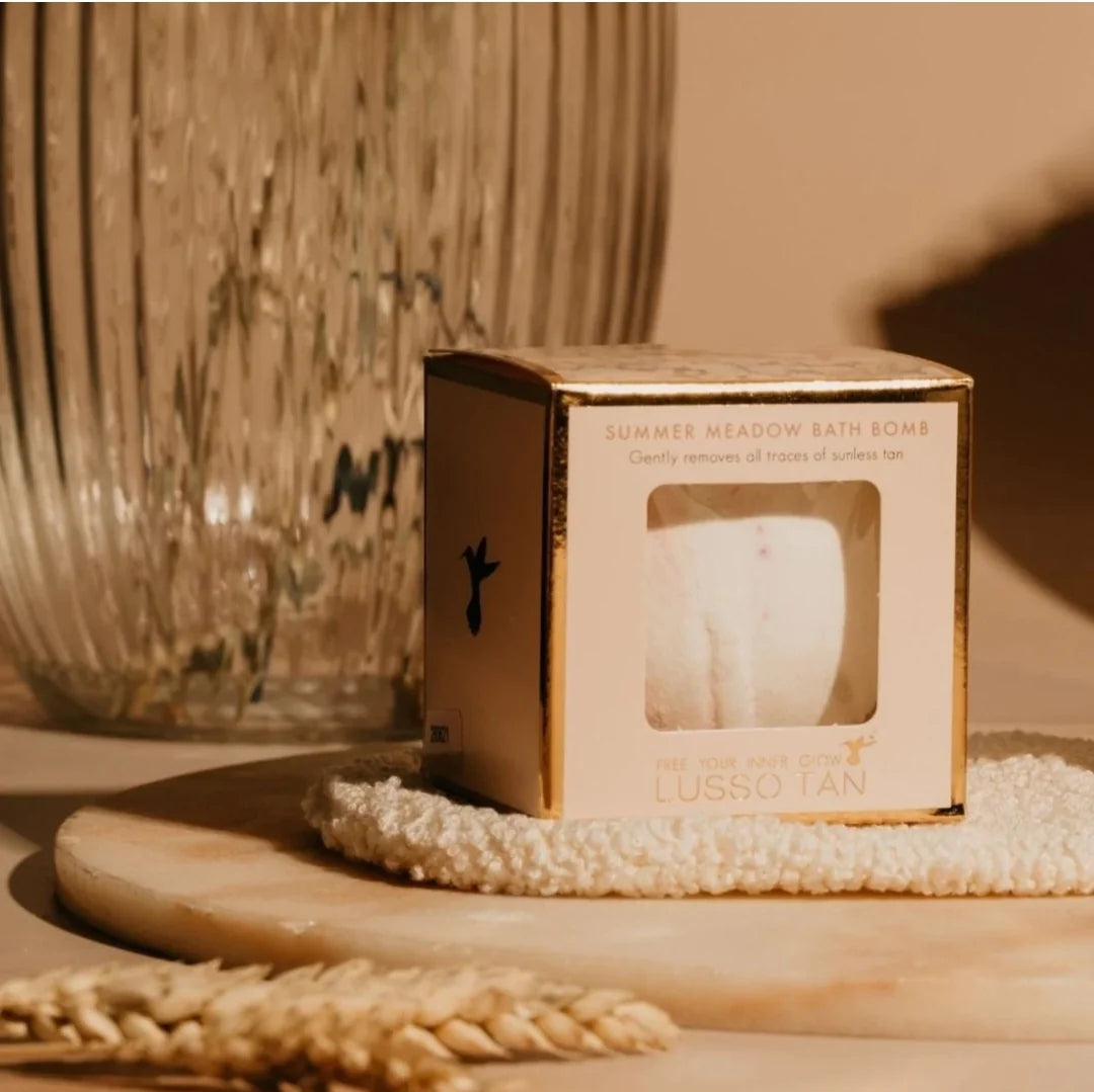 Lusso Tan Eraser Bath Bomb